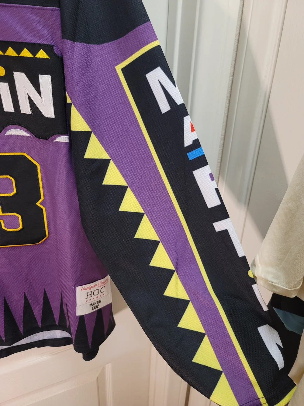 Martin Payne 23 V-Neck Sweater - Purple, Black & Yellow XXL - NWOT